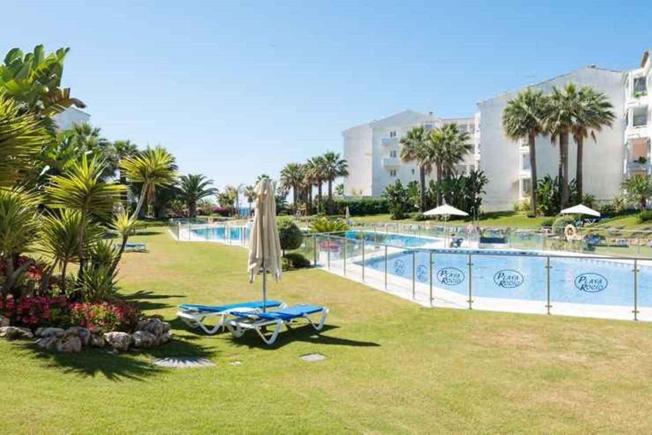 Puerto Banus Quiet Resort Marbella Exterior photo